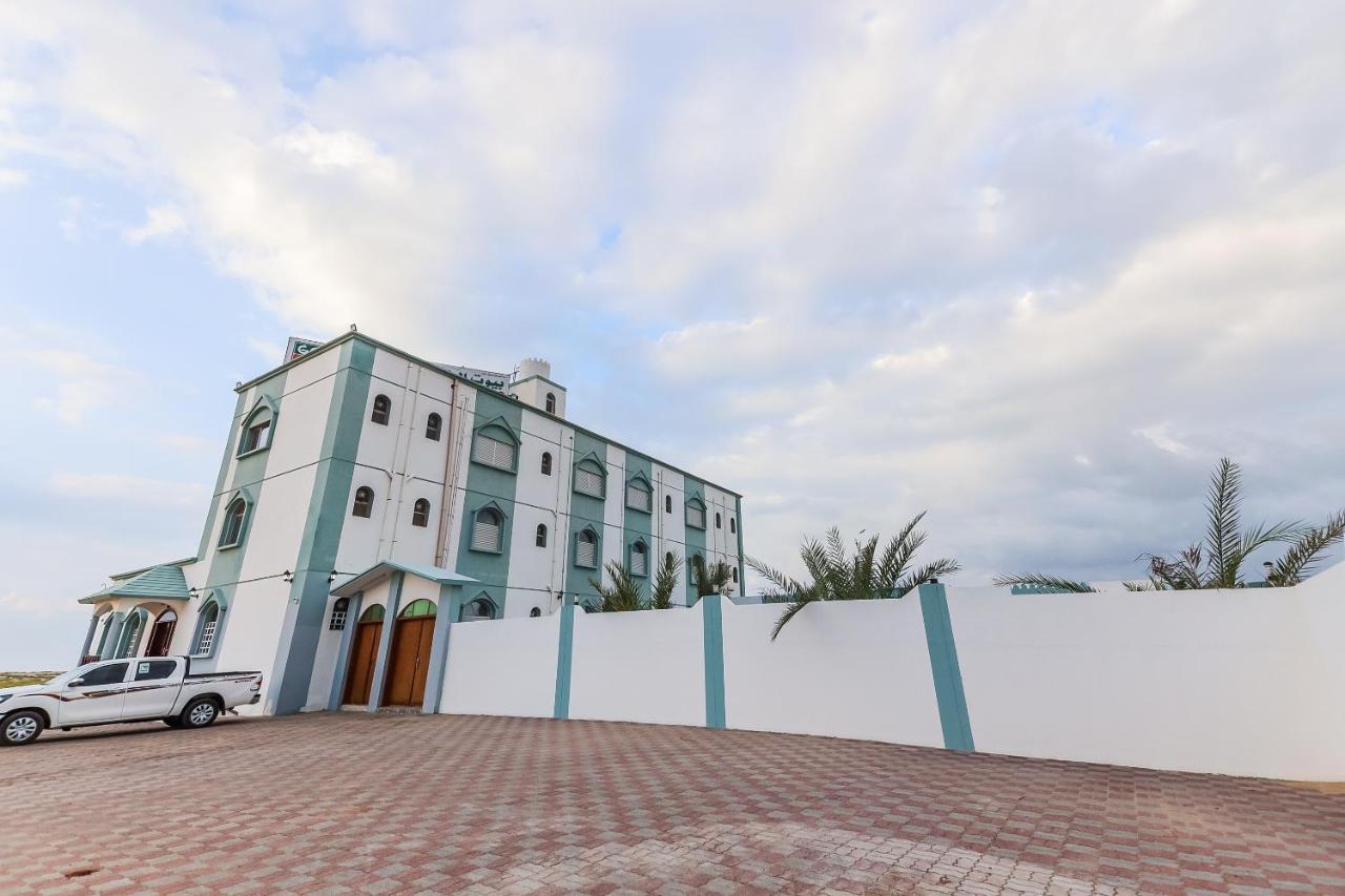 Super Oyo 110 Ras Al Hadd Guest House Exterior foto